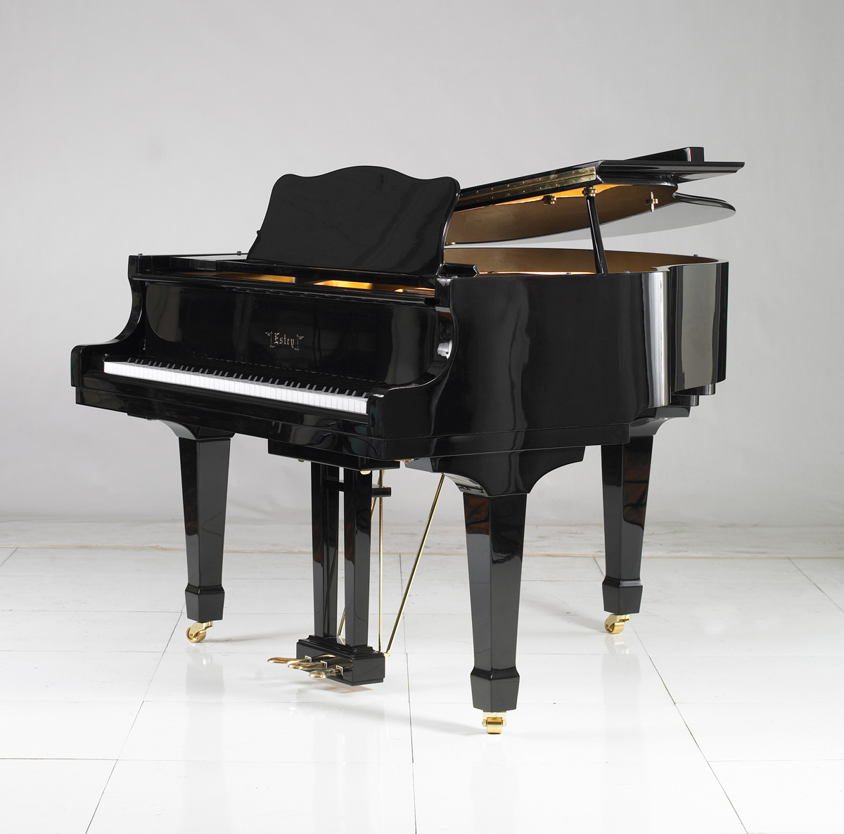 Estey Model 152E Baby Grand Pianos